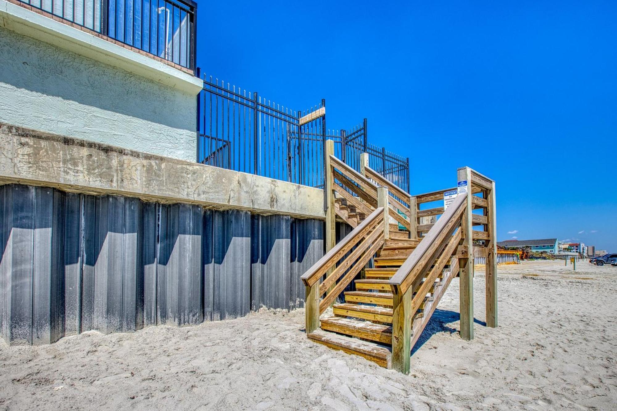 Ocean View With A Beachfront Pool At Ocean Trillium Condo ~ 602 New Smyrna Beach Eksteriør bilde