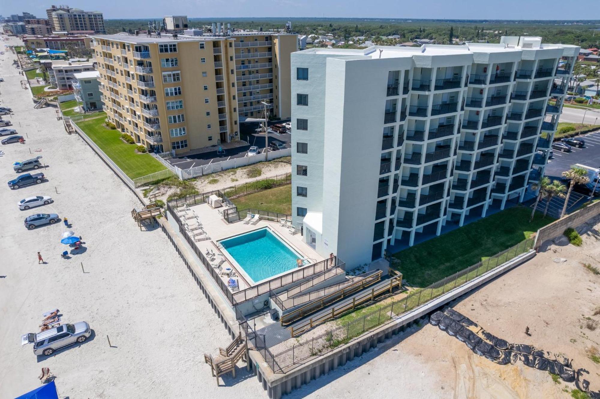 Ocean View With A Beachfront Pool At Ocean Trillium Condo ~ 602 New Smyrna Beach Eksteriør bilde