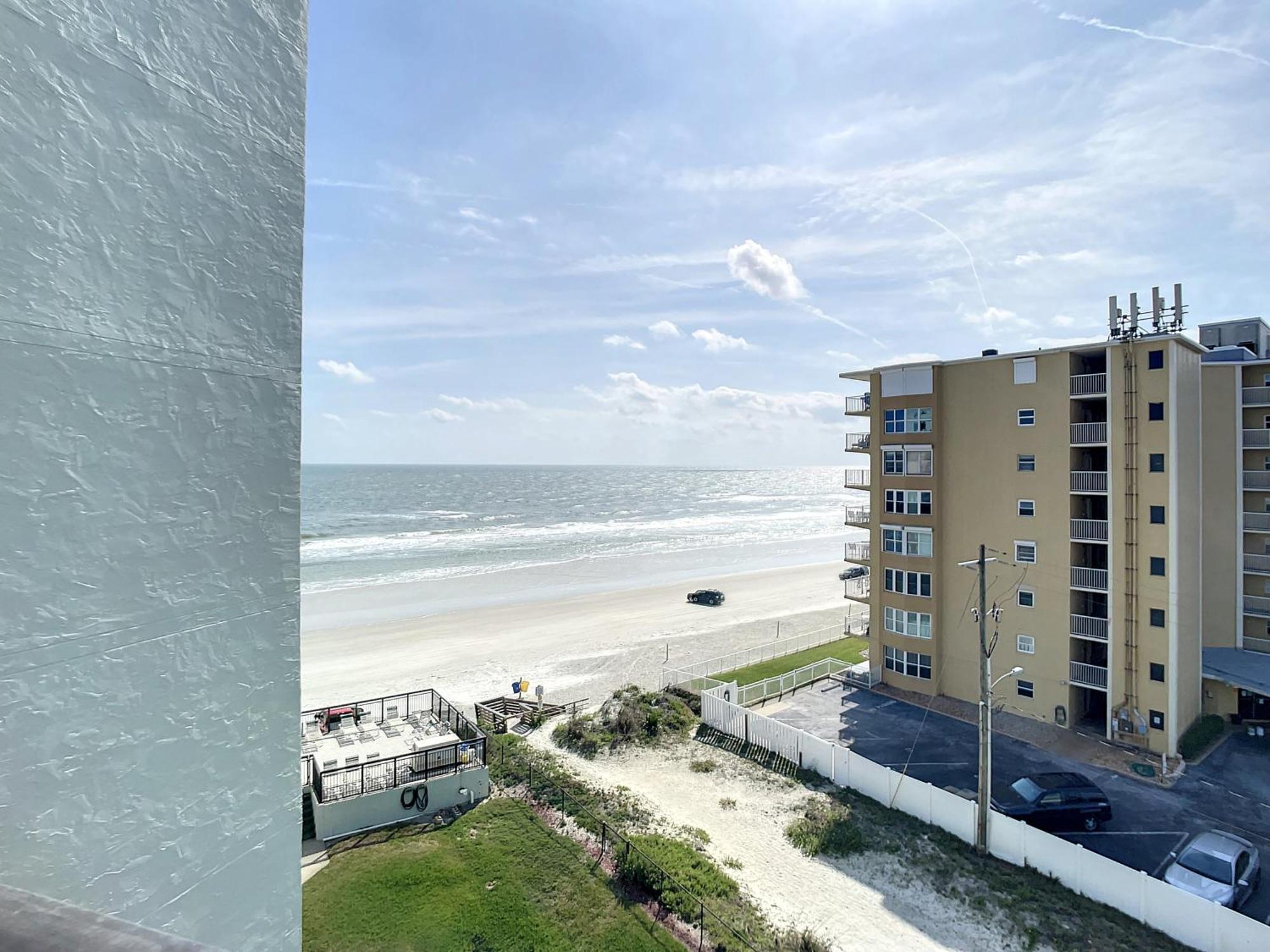 Ocean View With A Beachfront Pool At Ocean Trillium Condo ~ 602 New Smyrna Beach Eksteriør bilde